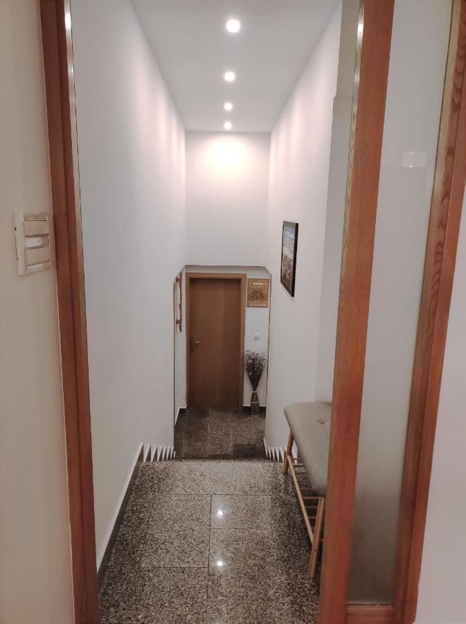 Apartman Emili Malinska Ngoại thất bức ảnh